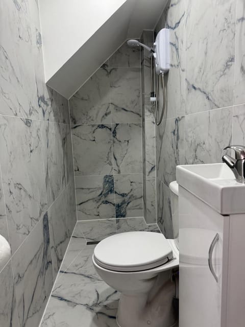 Stylish Studio Near Birmingham Apartment in Birmingham