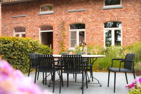 Garden, Balcony/Terrace