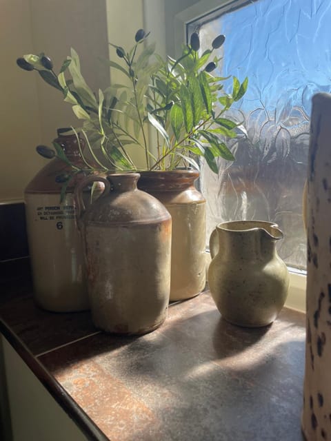 Day, Decorative detail