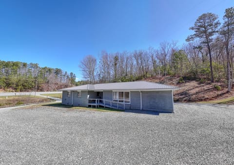 Vintage with Advantages House in Bryson City