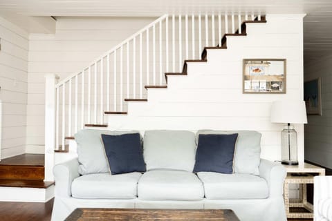 Lumina Cottage- 6 Bedrooms kid & dog friendly House in Wrightsville Beach