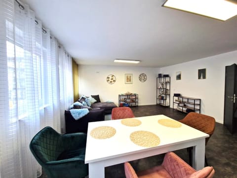 Living room, Seating area, Dining area