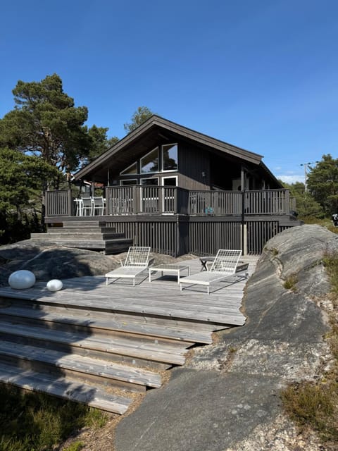 Property building, Day, Natural landscape