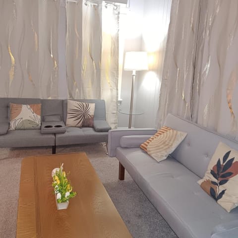 Haven of Comfort Apartment in Cleveland Heights