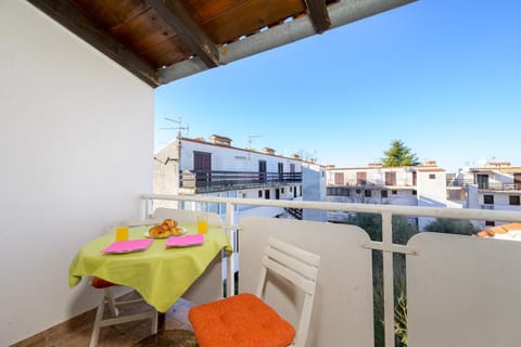 Property building, Balcony/Terrace