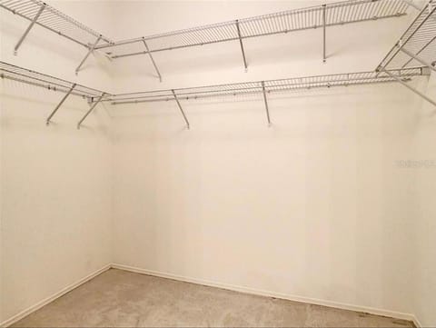 Cozy home, Right Next Door to Lake Sumter Square! House in Lady Lake