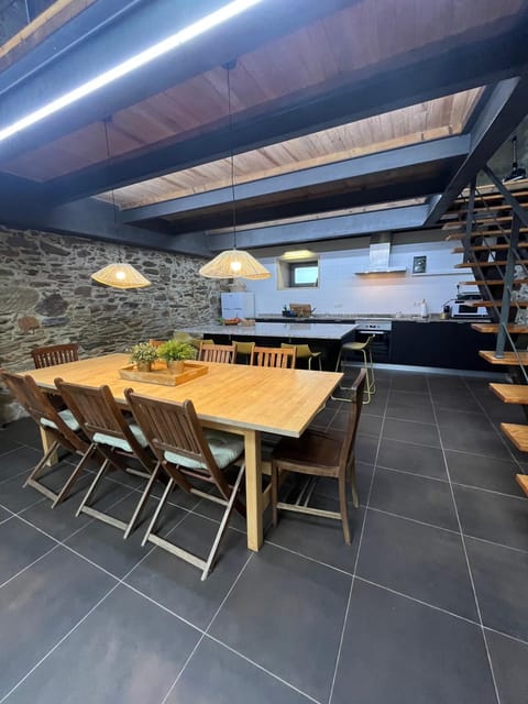 Dining area, kitchen