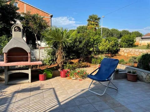 Summer, BBQ facilities, Garden, sunbed