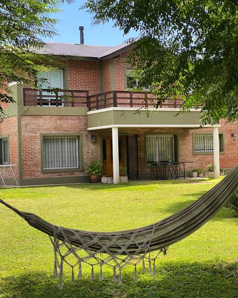 Property building, Patio, Day, Garden