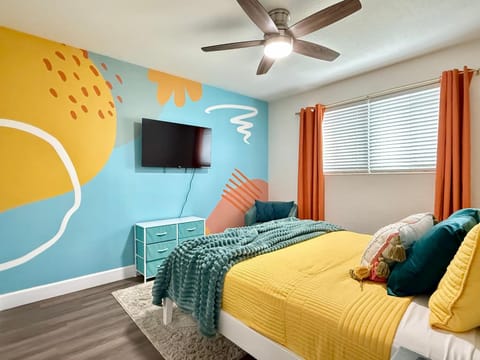 GameRoom! Golf Simulator! Beach! Movie Theater! House in Daytona Beach Shores