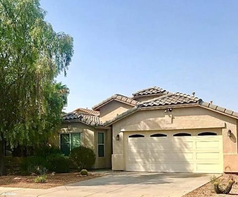 Palmen Maricopa House in Maricopa