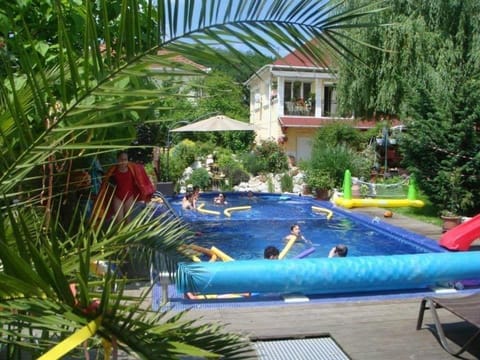 Day, Natural landscape, Garden, Hot Tub, Pool view, Swimming pool