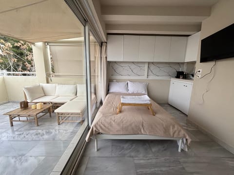 Mania's Studio by Lycabetus Apartment in Athens