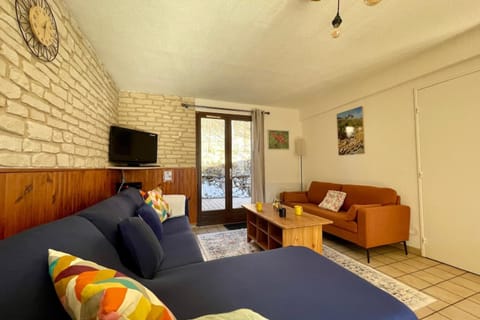 Pretty F4 house with loggia in Briançon House in Briançon