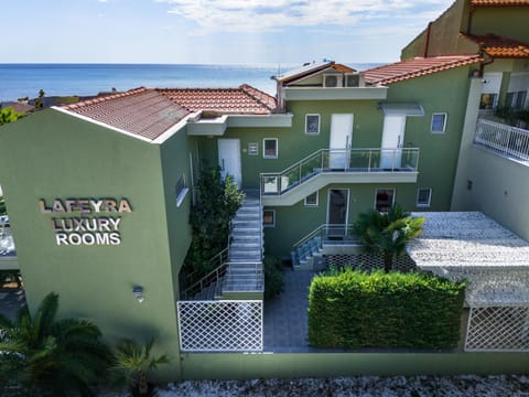 Lafeyra Hotel House in Limenaria