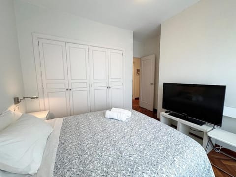 Central and Modern in the Port Apartment in Vigo