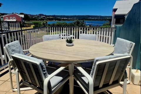 Knysna Lagoon Getaway Apartment in Knysna