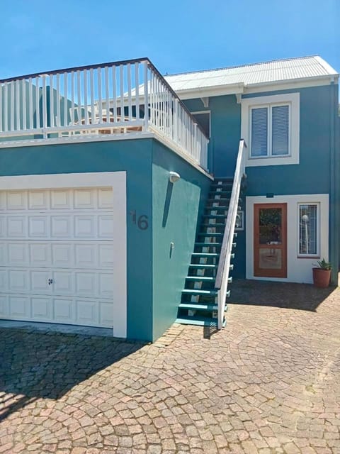 Knysna Lagoon Getaway Apartment in Knysna