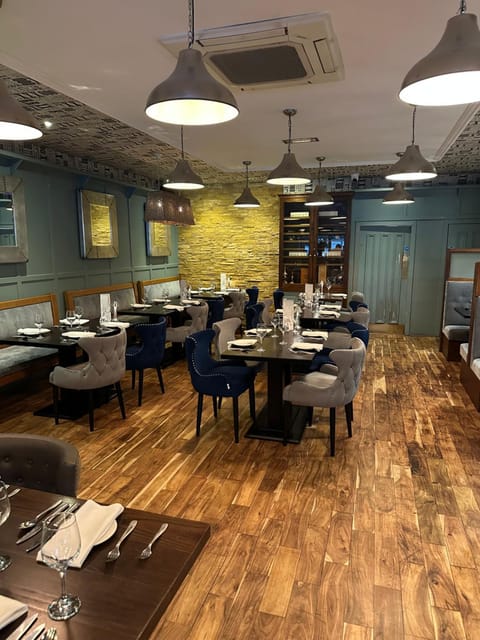 The Tudor Hotel Hotel in Airdrie