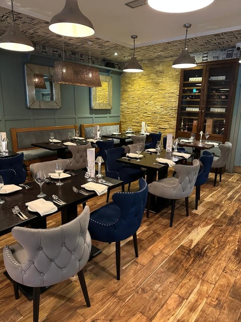 The Tudor Hotel Hotel in Airdrie