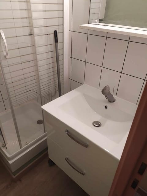 Studette COSY 2 couchages proche TOURS Apartment in Joué-lès-Tours