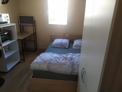 Studette COSY 2 couchages proche TOURS Apartment in Joué-lès-Tours