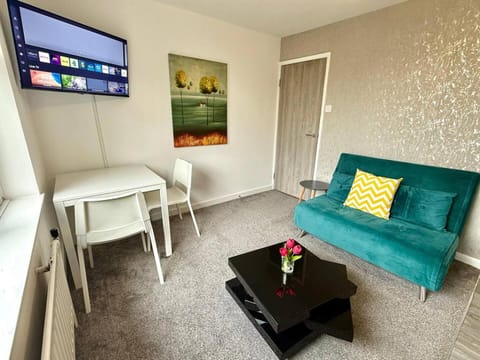 Elegant 1-Bedroom Flat, Wi-Fi, Near Oxford centre Apartment in Oxford