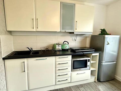 Elegant 1-Bedroom Flat, Wi-Fi, Near Oxford centre Apartment in Oxford