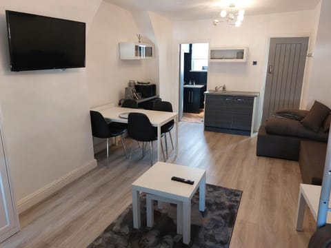 Anfieldstadiumroomz Apartment in Liverpool