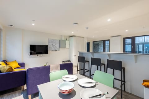 Yugo Brewers Close Apartment in Dublin