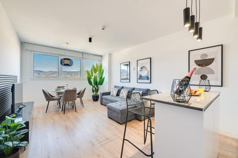 Living room, Dining area