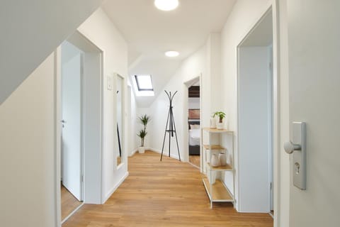 Facade/entrance, Photo of the whole room