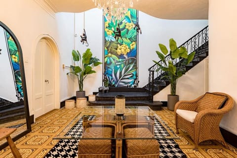 Spacious House with a Beautiful Garden House in Mexico City