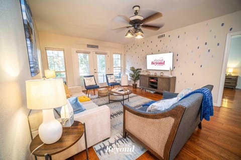 Meet Me At The Lake House in Lago Vista