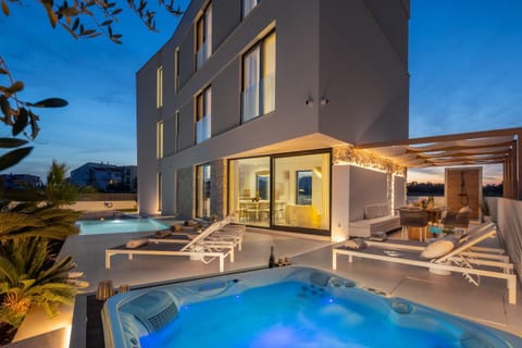 Property building, Night, Hot Tub, Dining area, Pool view, Dinner, Sunset