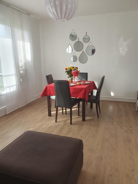 Le nouveau monde Apartment in Bayeux