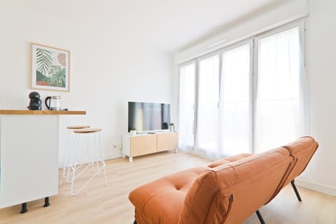 Communal lounge/ TV room, TV and multimedia, Living room, Seating area