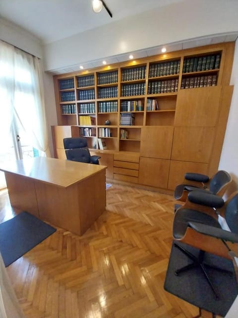 Library, Living room, Seating area