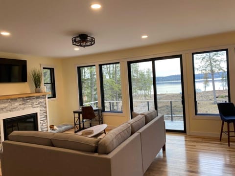 Sunrise Sands Retreat Beach and Dock House in Michigan