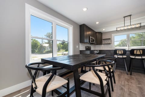 The Birches Condotel Downtown Lake Leelanau 2864 House in Lake Leelanau