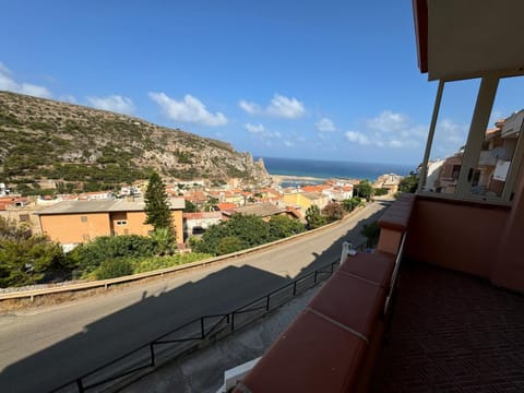 Natural landscape, Balcony/Terrace, Mountain view, Sea view