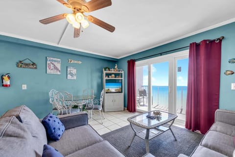 The Summit 1209 House in Upper Grand Lagoon