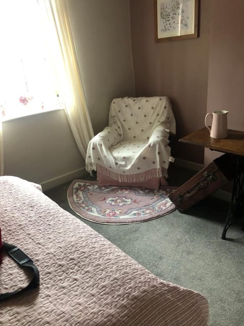 Bedale Cottage House in Bedale Beck