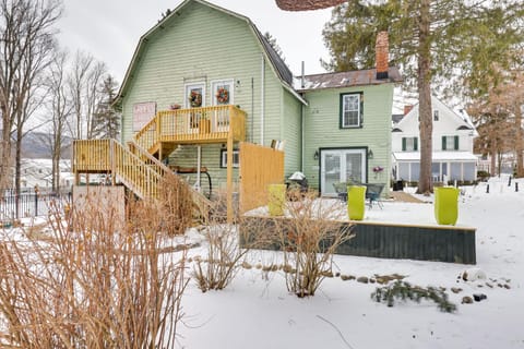 Walk to Eats Mtn-View Hammondsport Hideaway! Apartment in Hammondsport