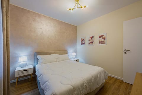 Bilocale Chic vicino al Teatro Apartment in Friuli-Venezia Giulia