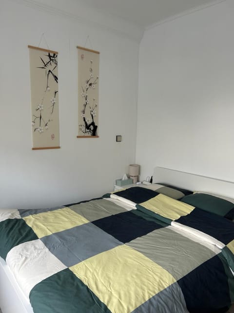 Chambre double chez Zhang Capsule hotel in Luxembourg District, Luxembourg