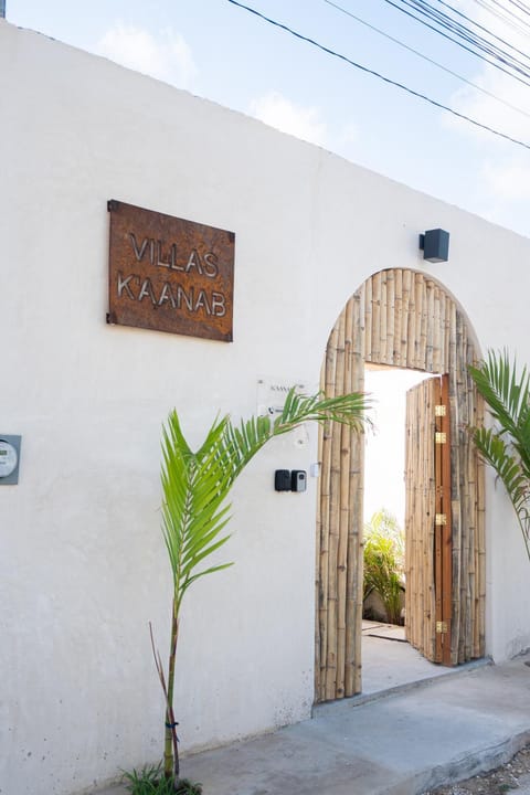 Facade/entrance, Property logo or sign