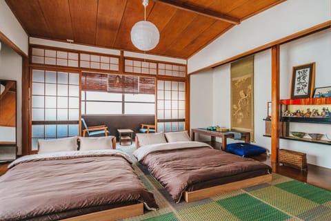 Seating area, Bedroom