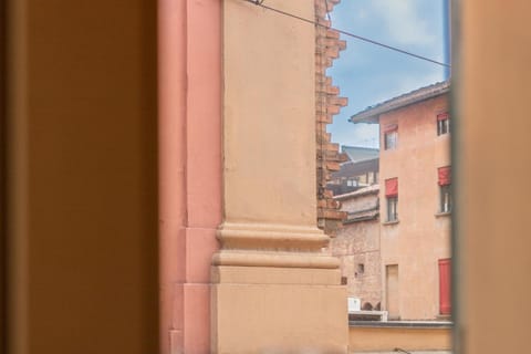 City view, Quiet street view