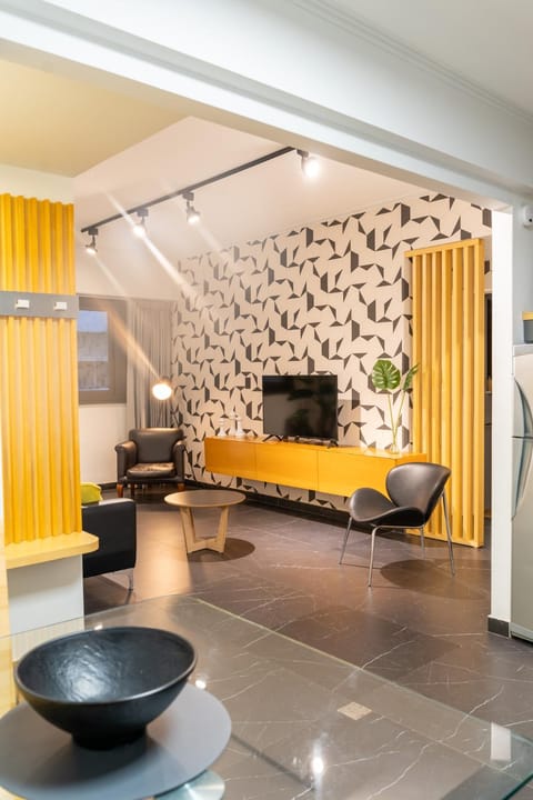 TV and multimedia, Kitchen or kitchenette, Seating area, Dining area, Area and facilities
